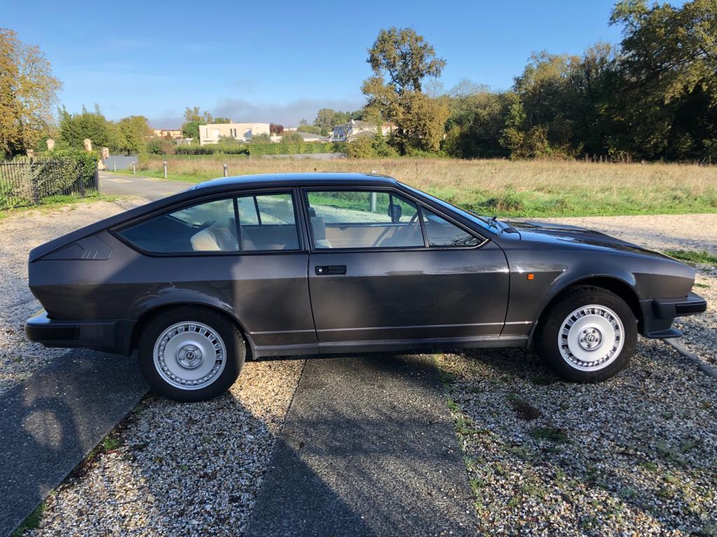 Alfa Romeo Alfetta GTV